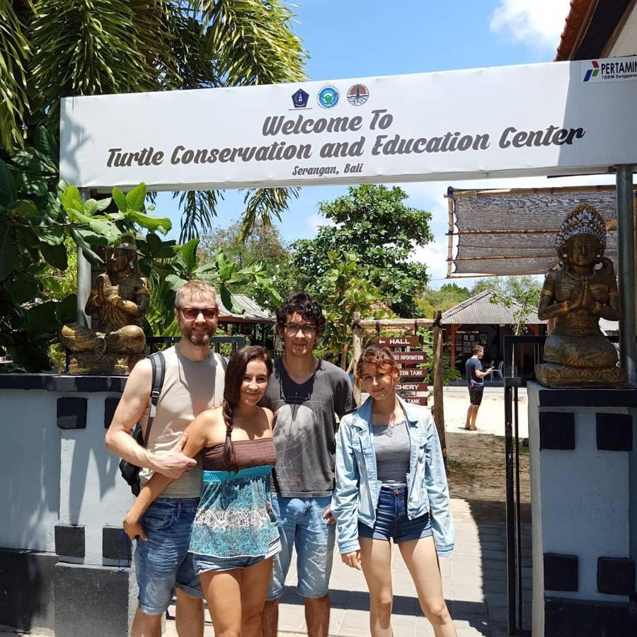 D&D Homestay Pesanggaran Extérieur photo